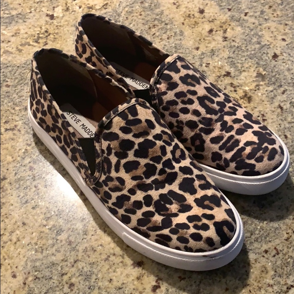 Leopard slip Ons